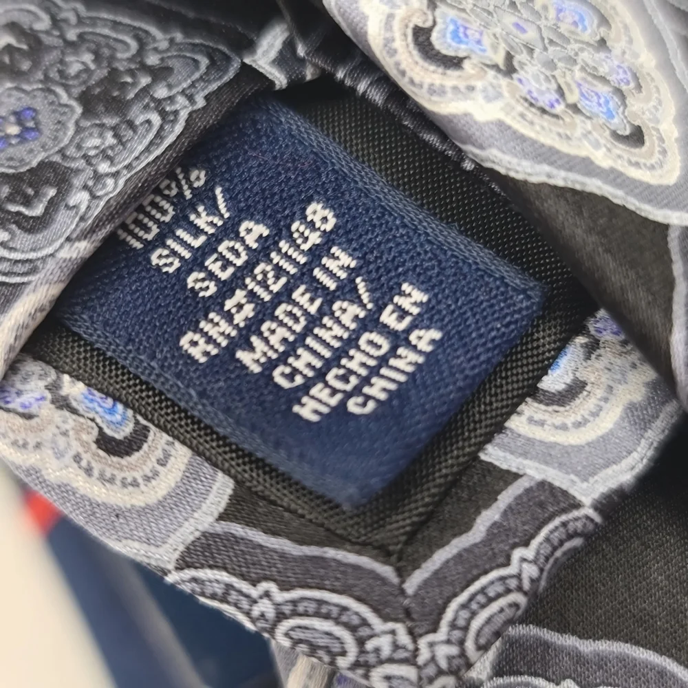 STAFFORD Silk Black &Blue Mens Neck Tie. New With Tags.